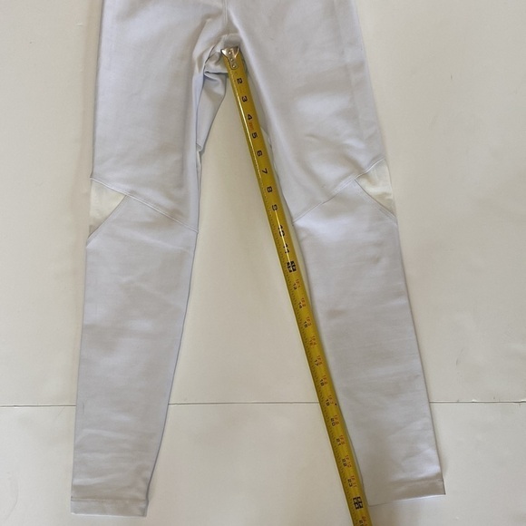 Heroine Sport White Tracking Legging Size Medium NWT - Picture 9 of 11